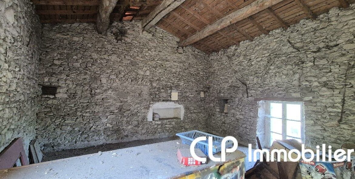 4b945162.jpg